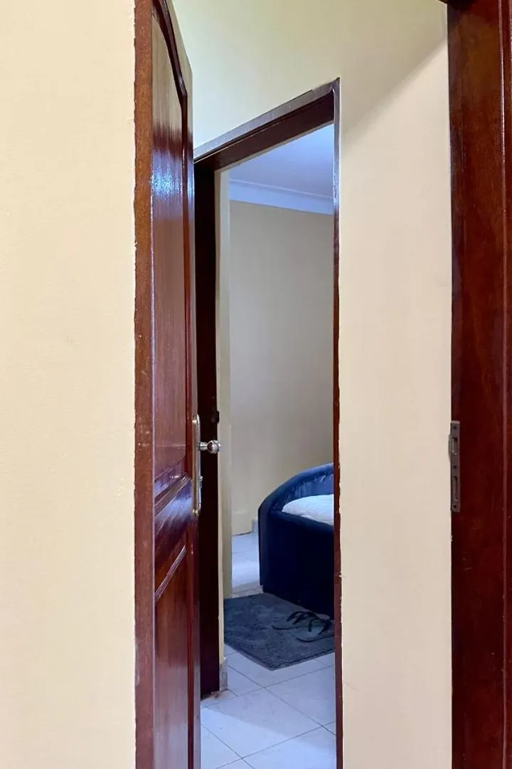 Urban Staynest Kampala 0*,